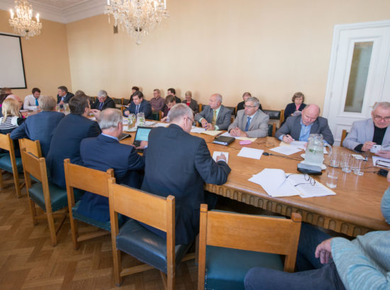 Maaelukomisjoni ja keskkonnakomisjoni avalik ühisistung: kollektiivne pöördumine karusloomakasvanduste keelustamise kohta Eestis